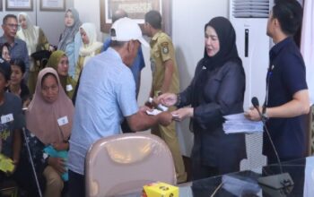 Pemkot Bandar Lampung Salurkan Santunan bagi Korban Bencana dan Bantuan Pengobatan kepada 46 Warga