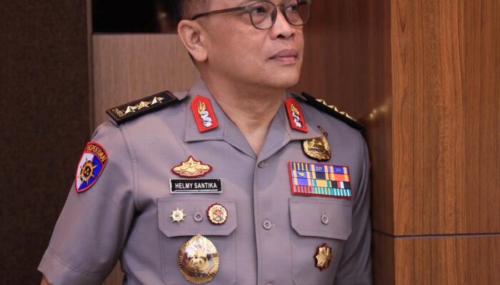 Dari Lampung ke Bintang Tiga, Helmy Santika Resmi Sandang Pangkat Komjen Pol